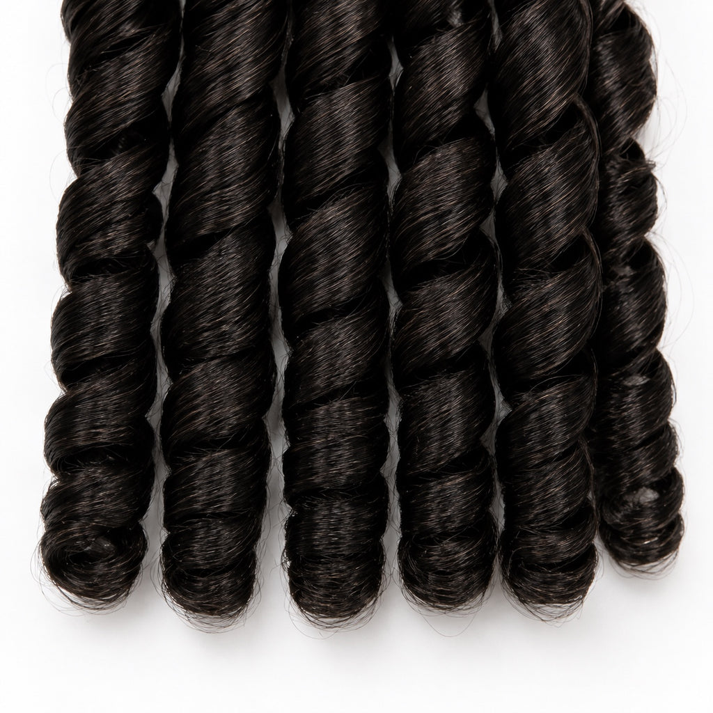 Close-up texture of Source Italy Curly crochet braid color 4