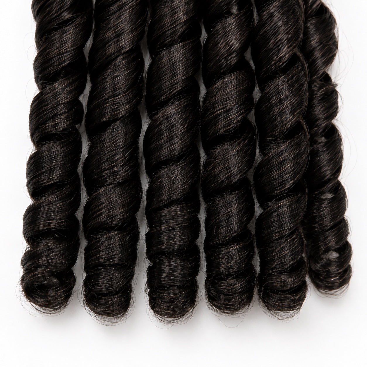 Close-up texture of Source Italy Curly crochet braid color 4